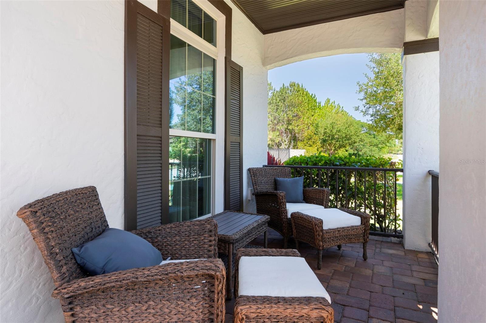 8728 LOOKOUT POINTE DR