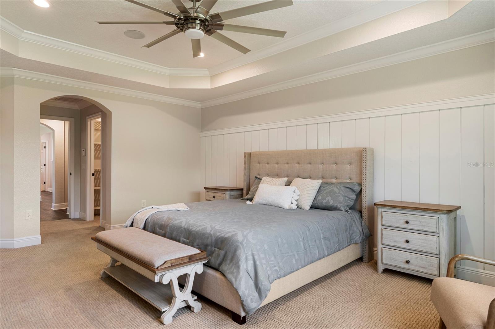 8728 LOOKOUT POINTE DR
