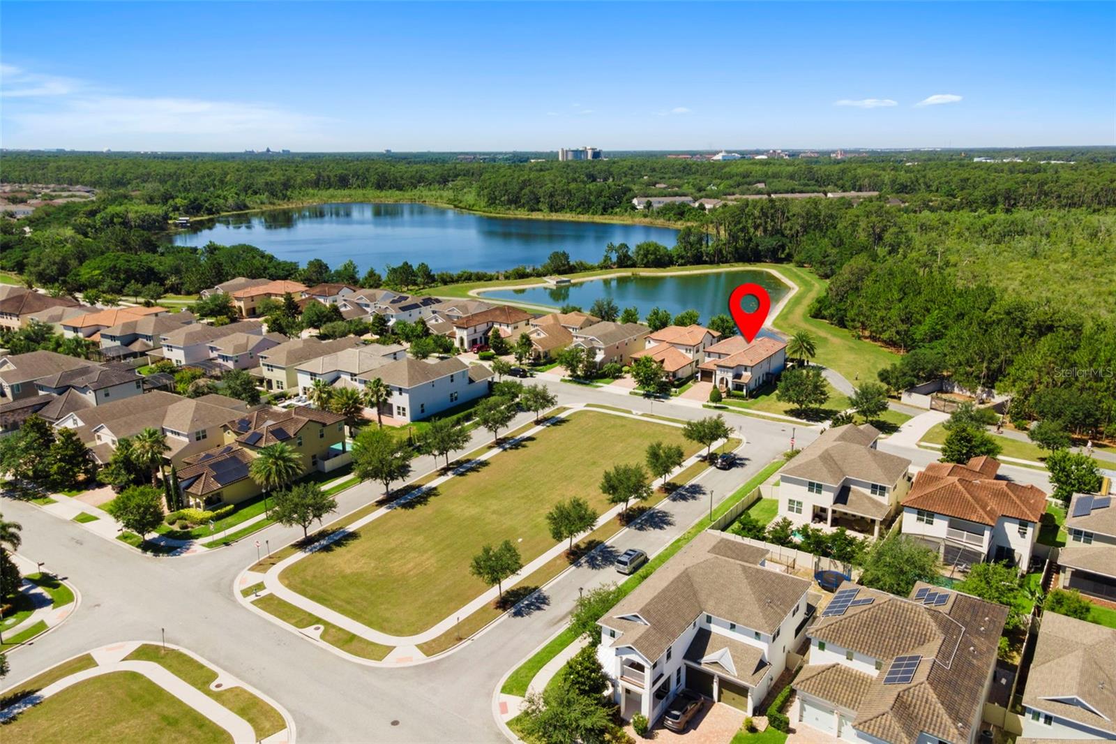 8728 LOOKOUT POINTE DR