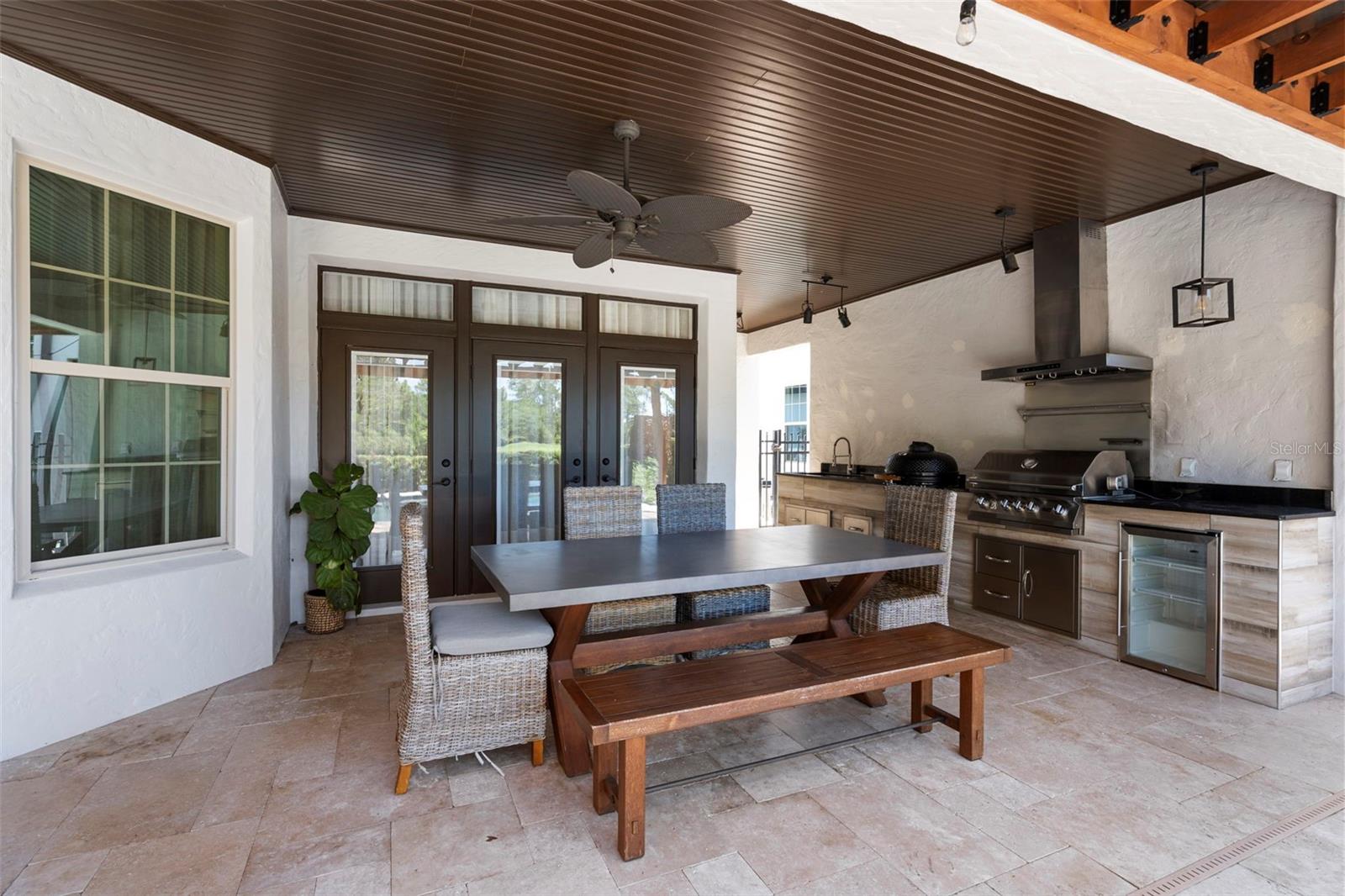 8728 LOOKOUT POINTE DR