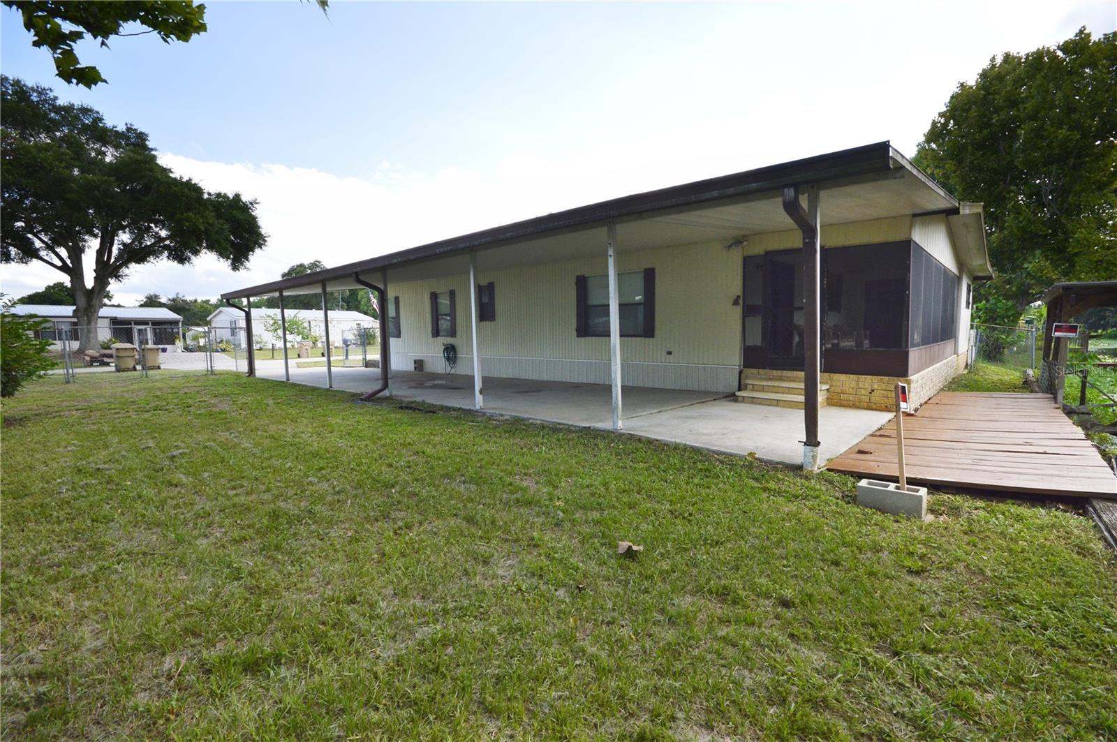 17423 RAINTREE CT