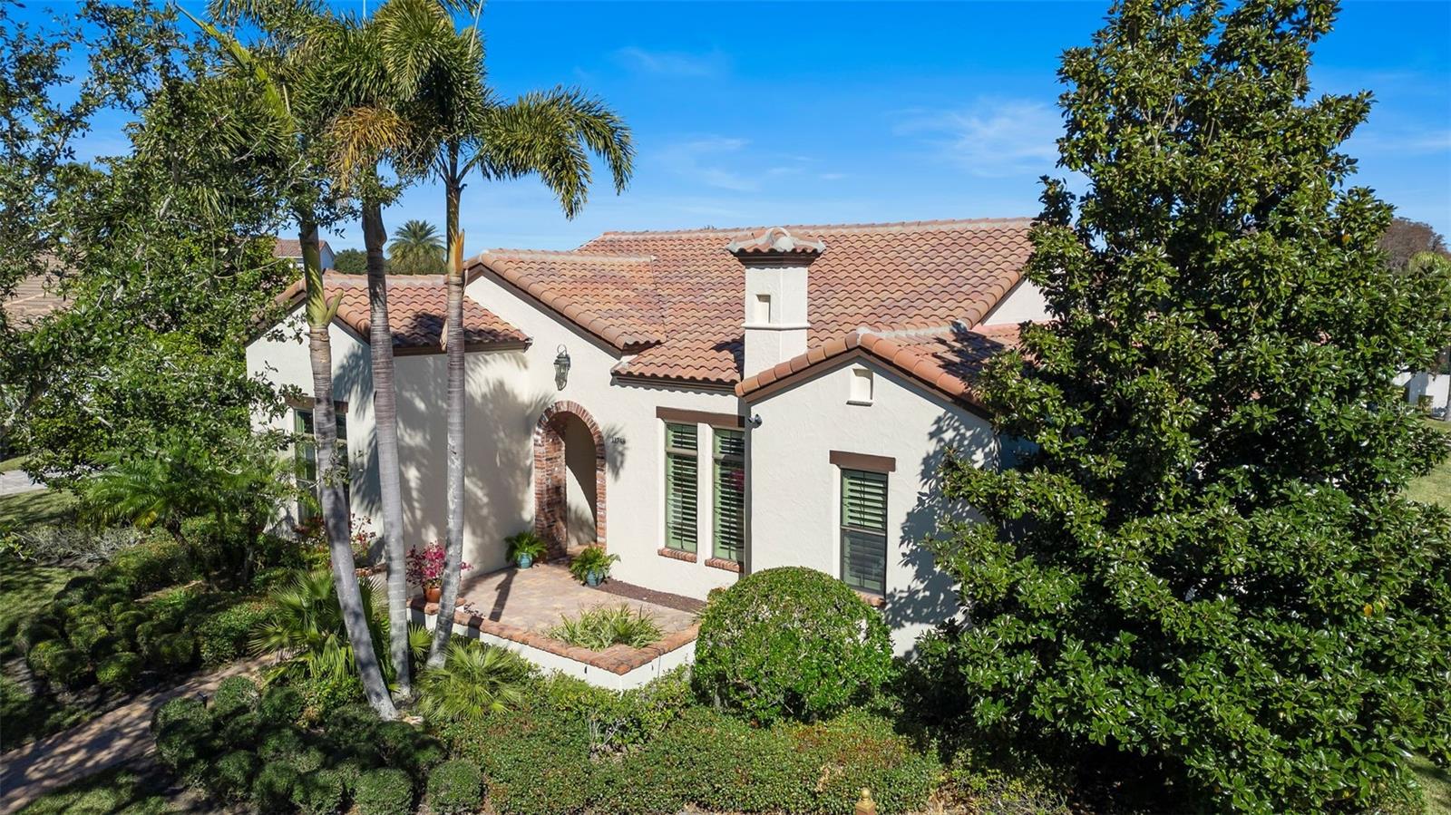 11748 WATERSTONE LOOP DR