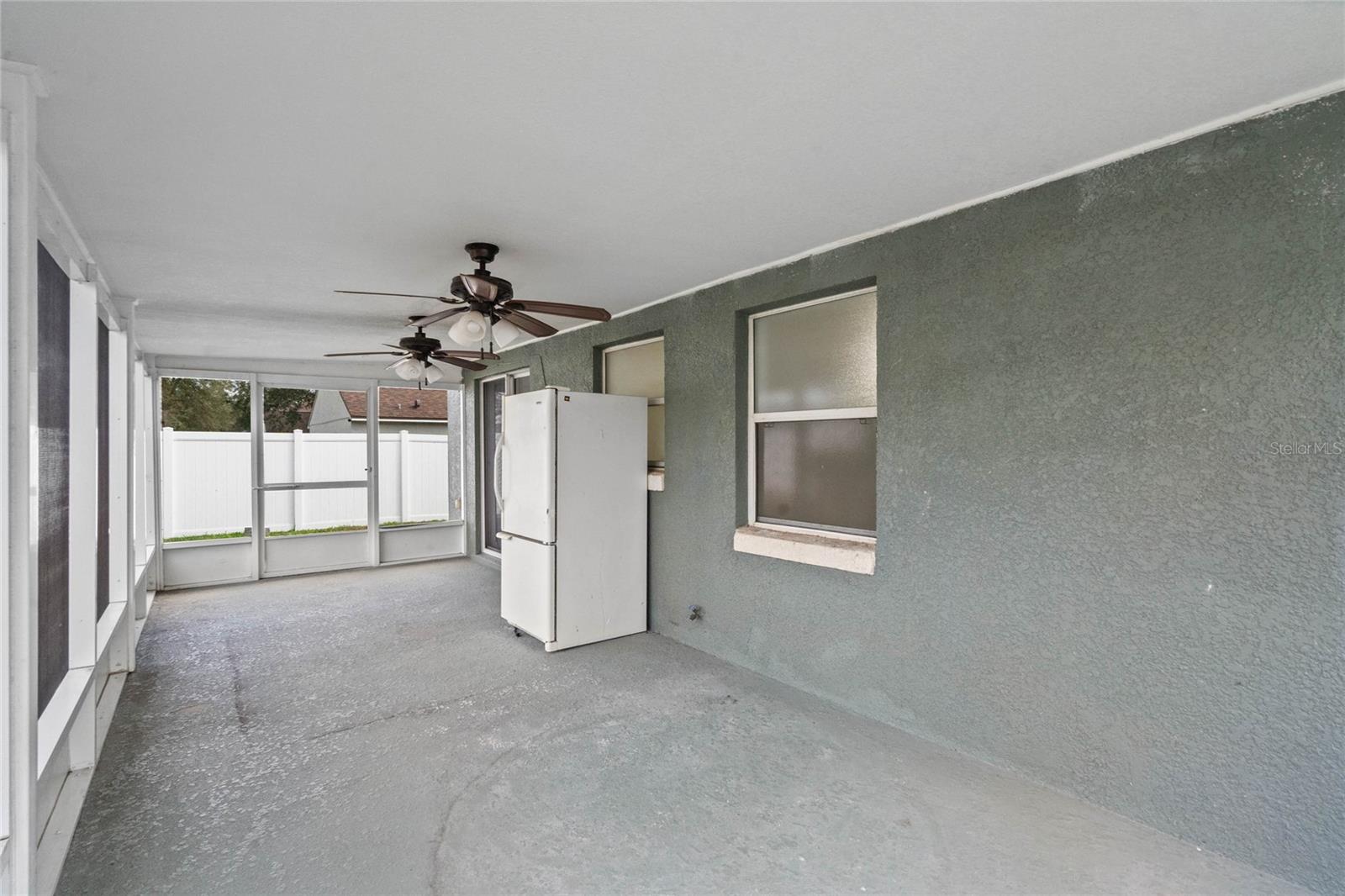 8519 RAINBOW AVE