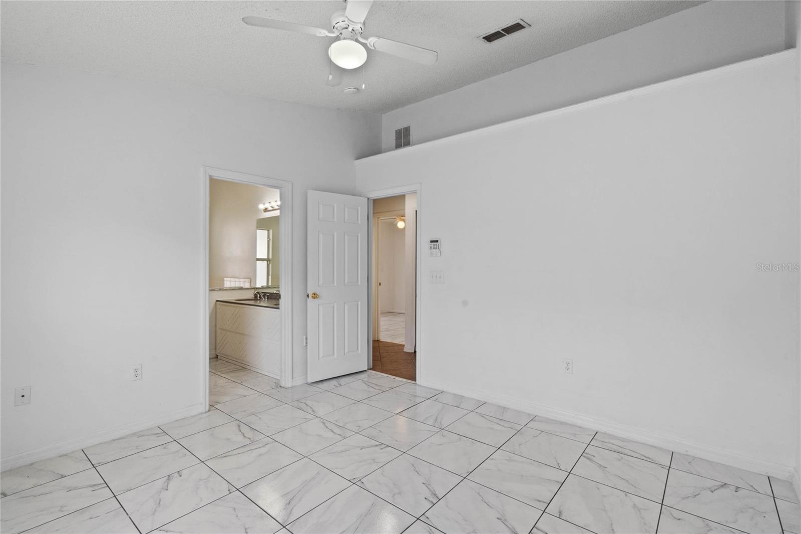 8519 RAINBOW AVE