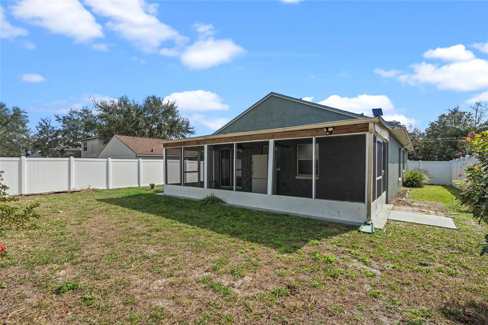 8519 RAINBOW AVE