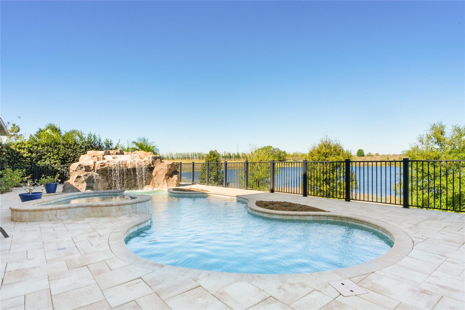15681 PANTHER LAKE DR