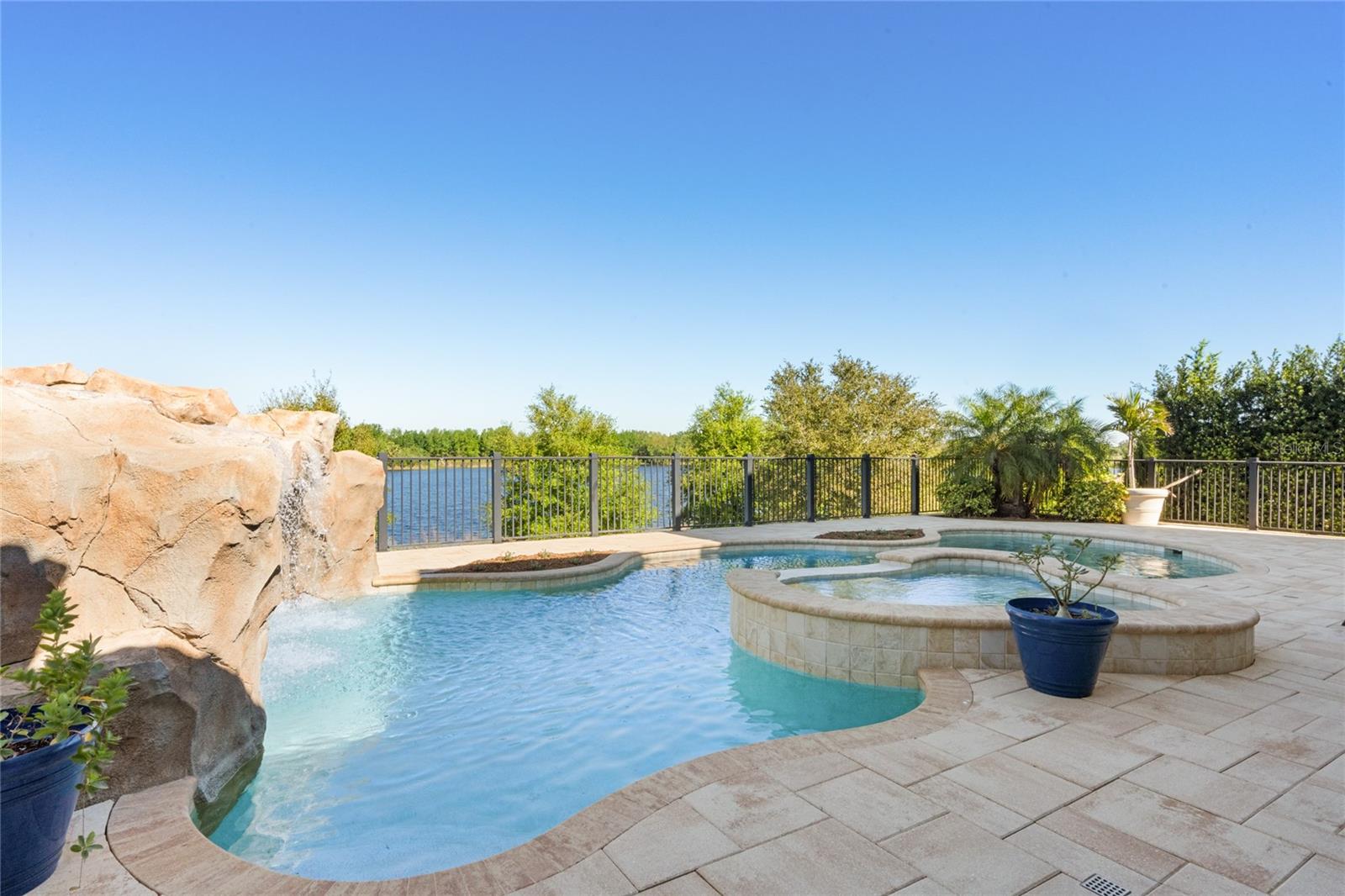 15681 PANTHER LAKE DR