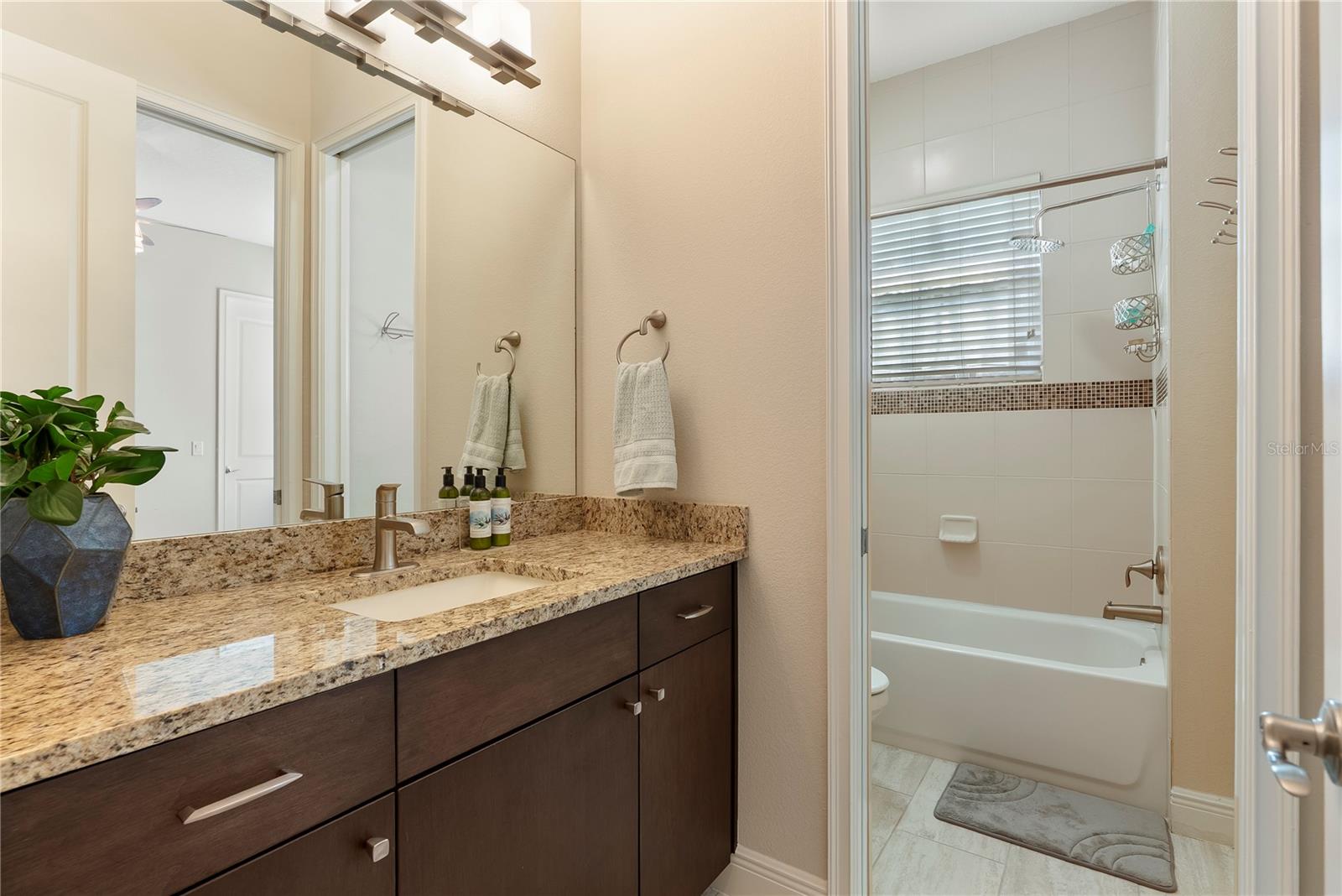 11706 WATERSTONE LOOP DR