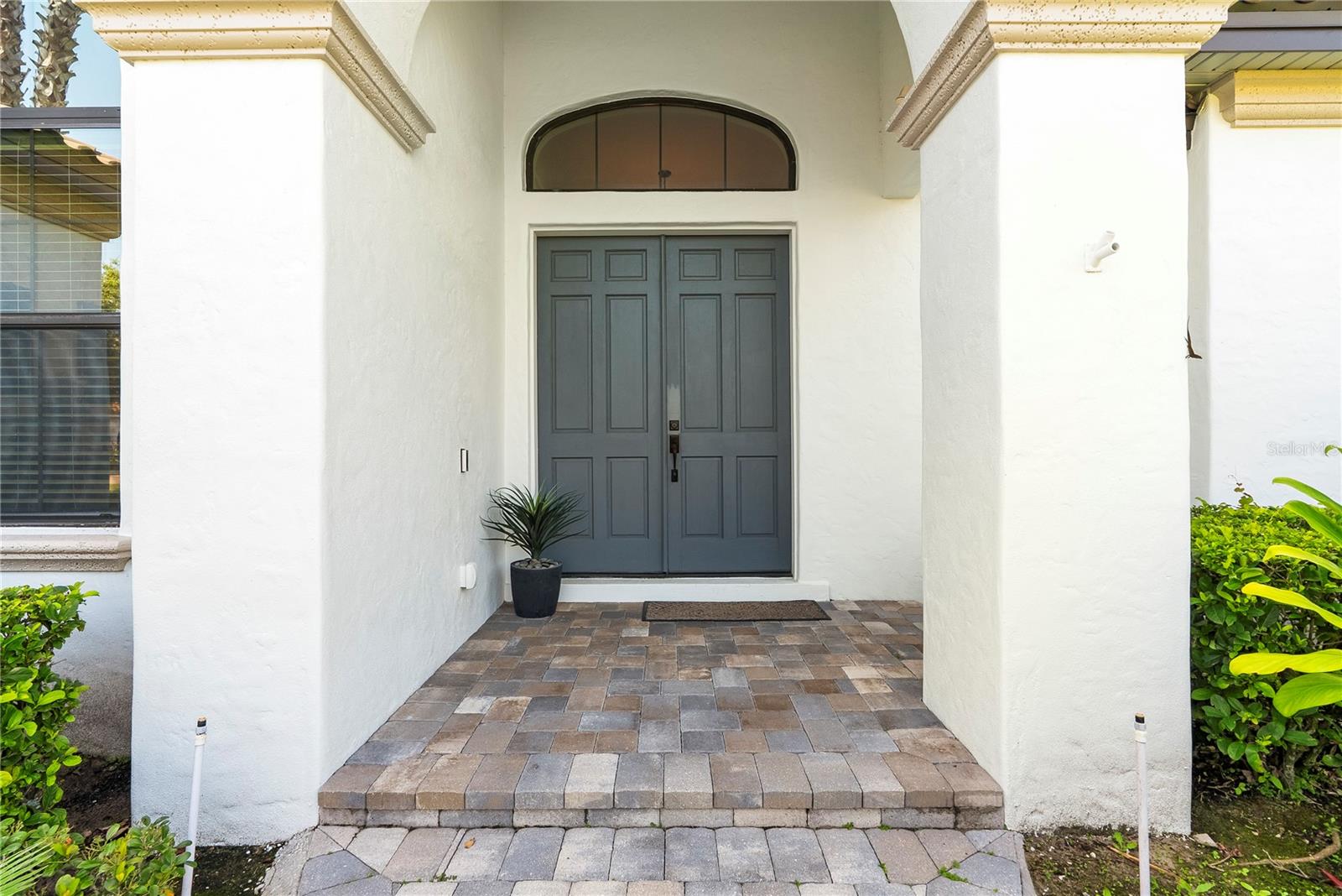 11706 WATERSTONE LOOP DR