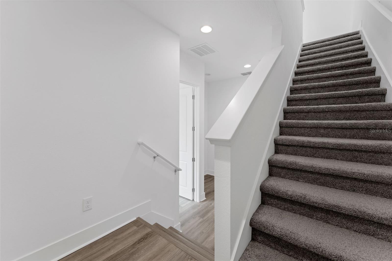 56 W HARDING ST