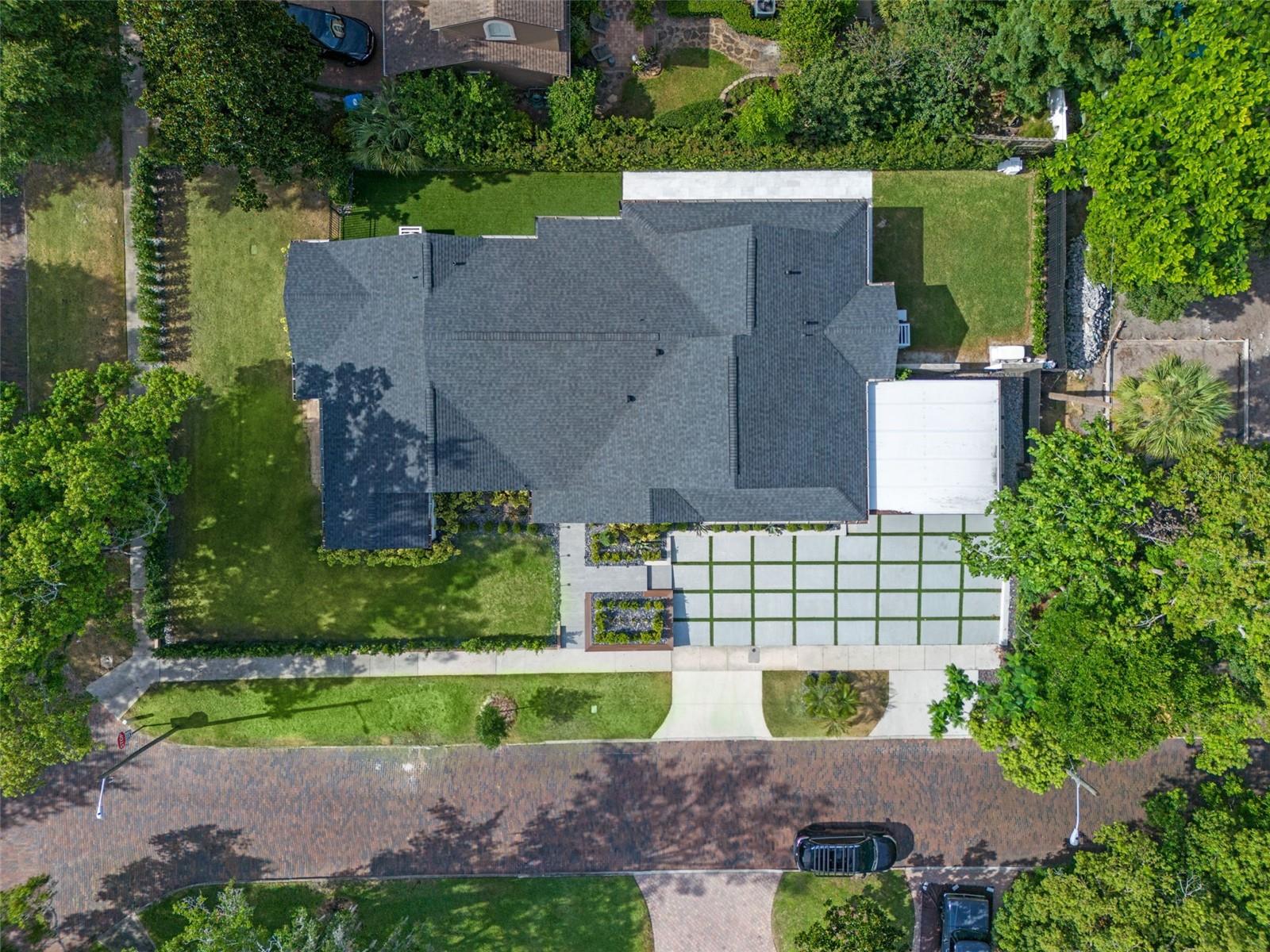 1371 LYNDALE BLVD