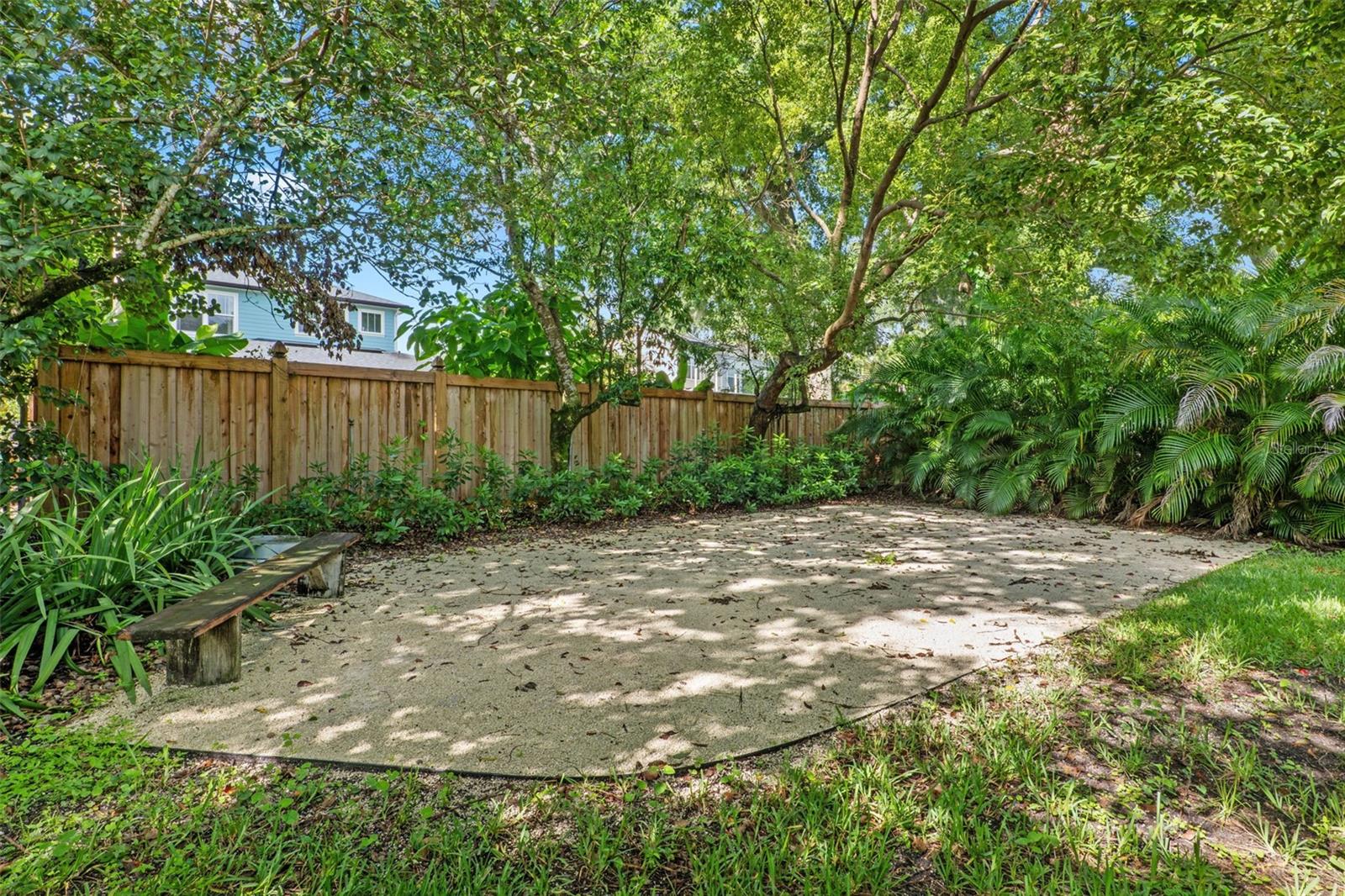 920 S MILLS AVE