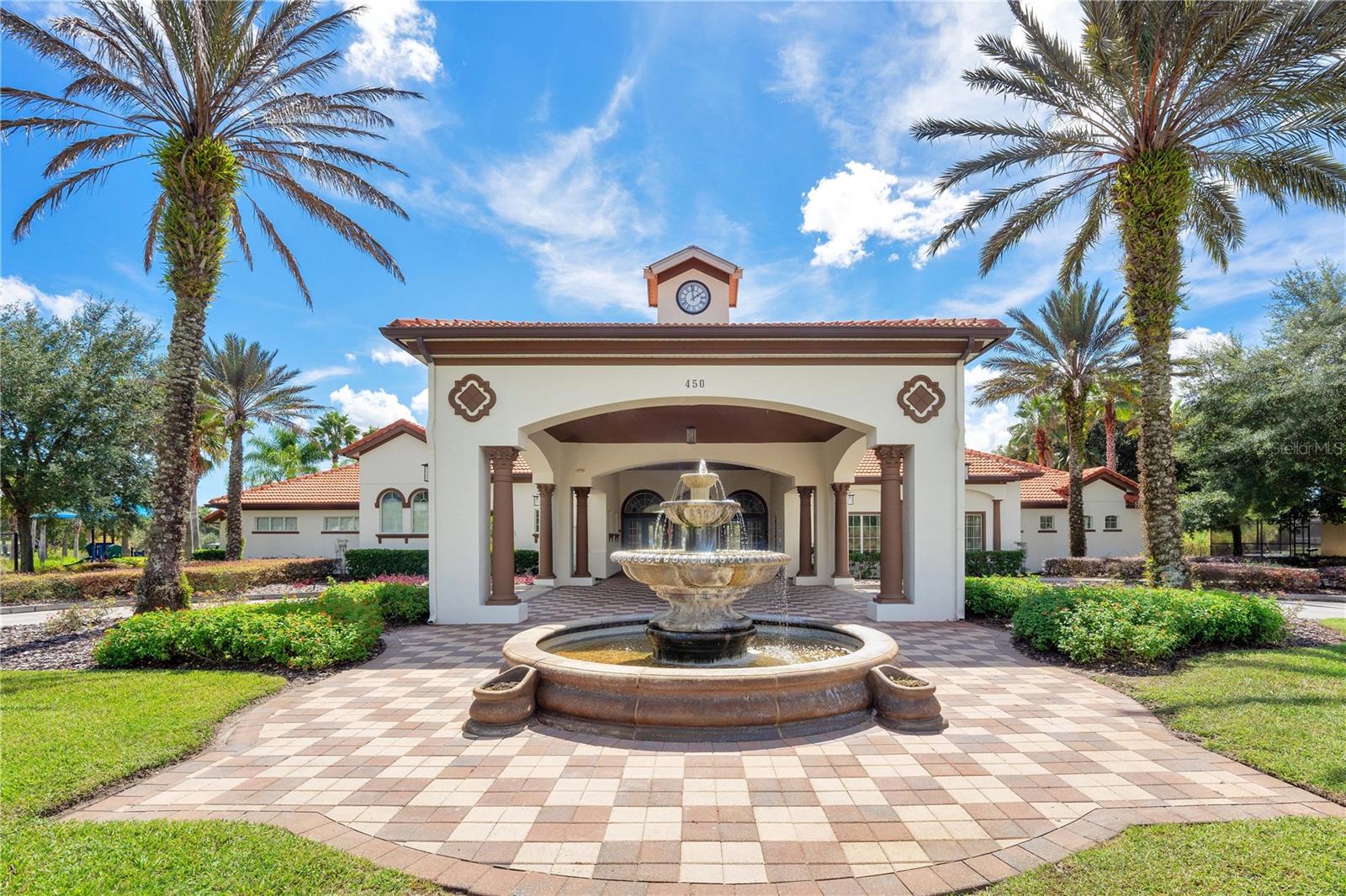 413 PALOMA DR