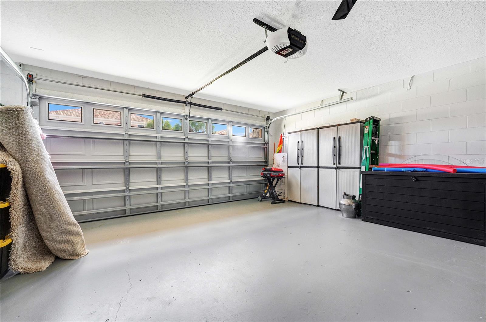 413 PALOMA DR