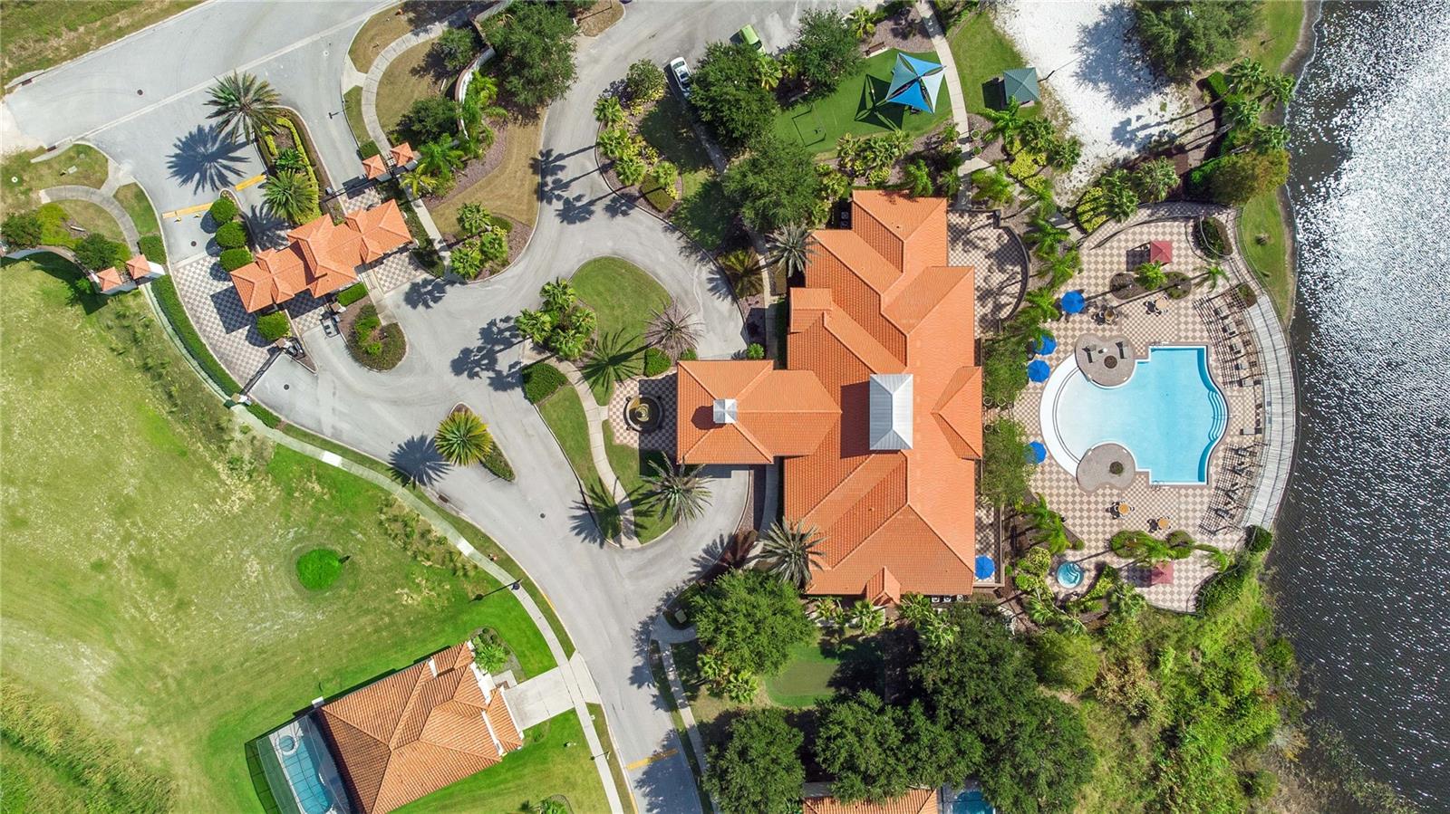 413 PALOMA DR