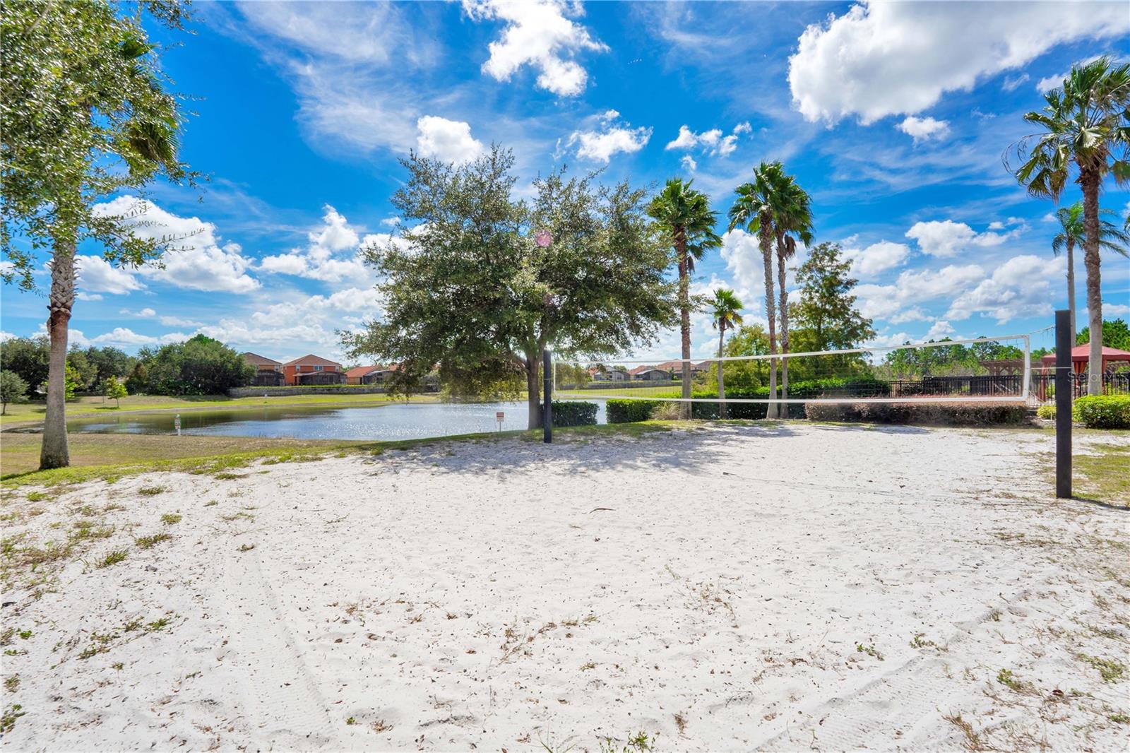 413 PALOMA DR