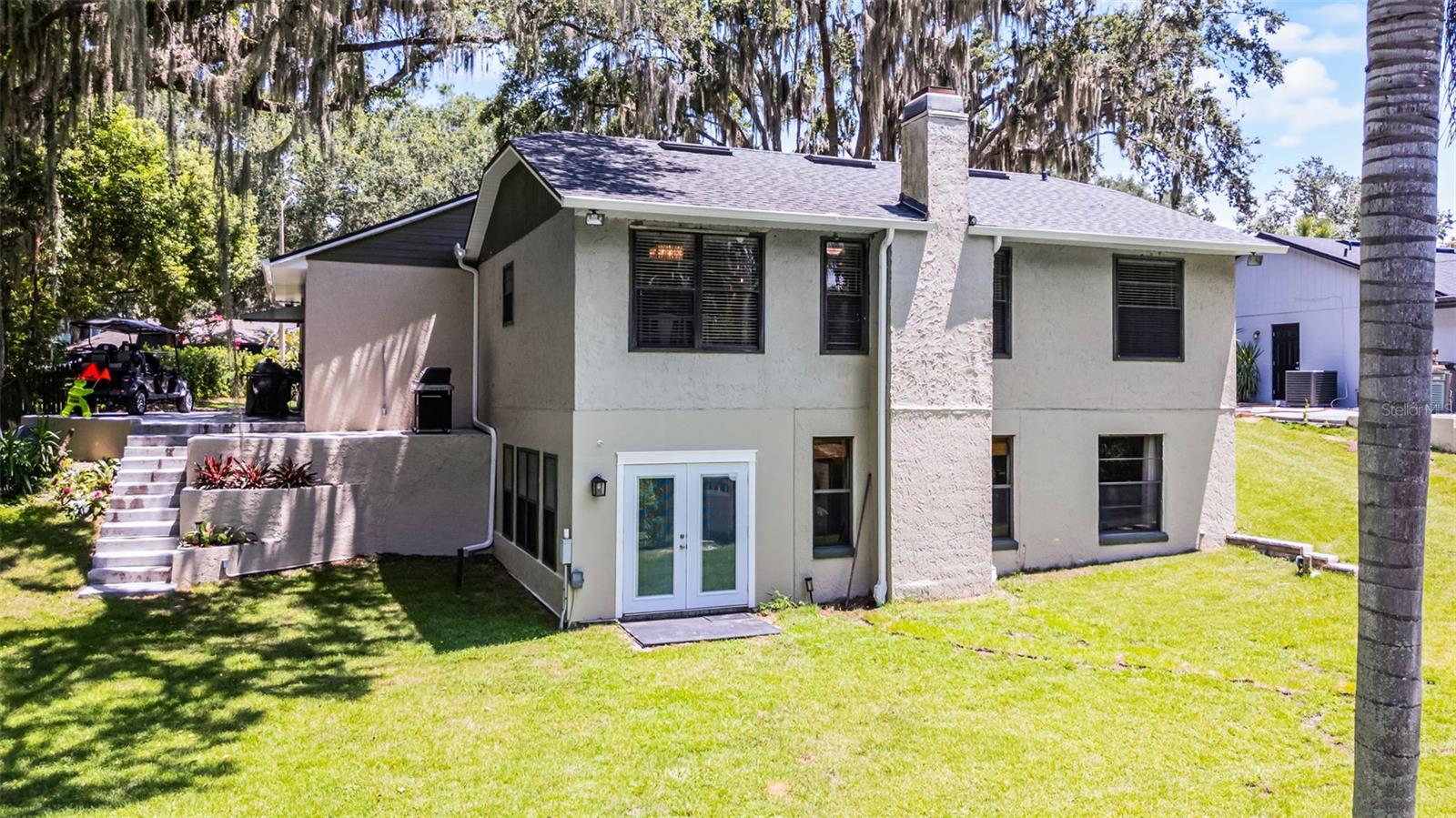 956 GLENVIEW CIR