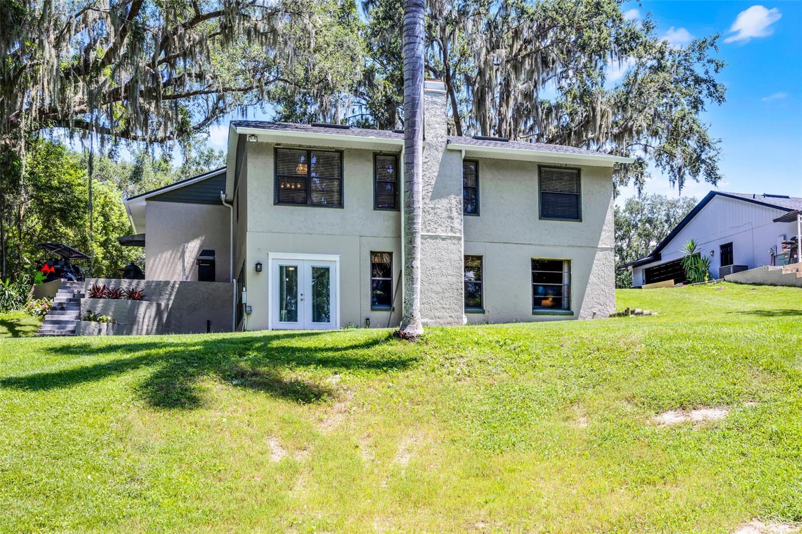956 GLENVIEW CIR