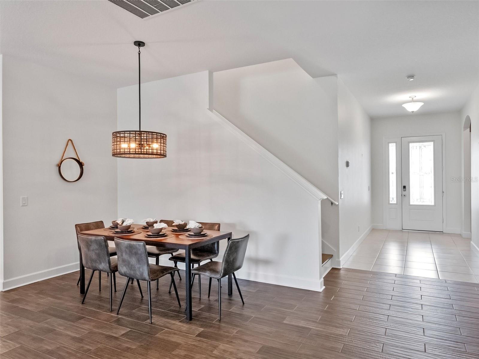 7519 MANDARIN GROVE WAY