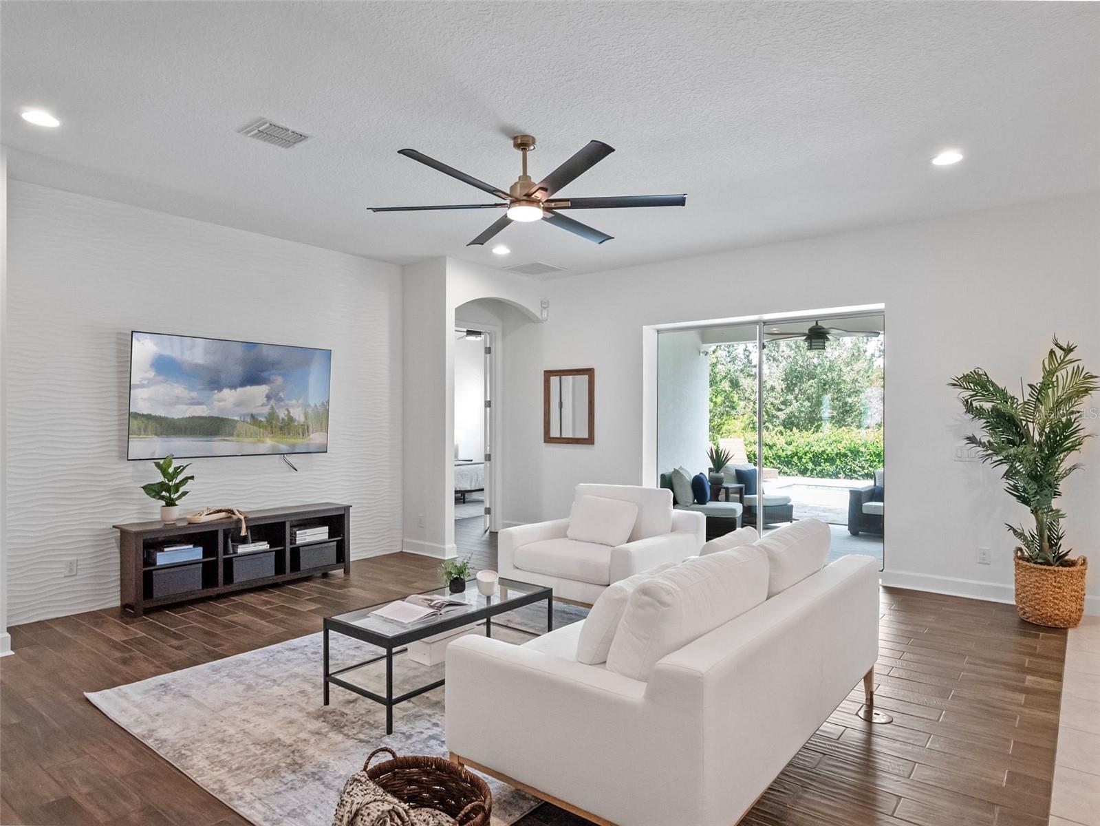 7519 MANDARIN GROVE WAY