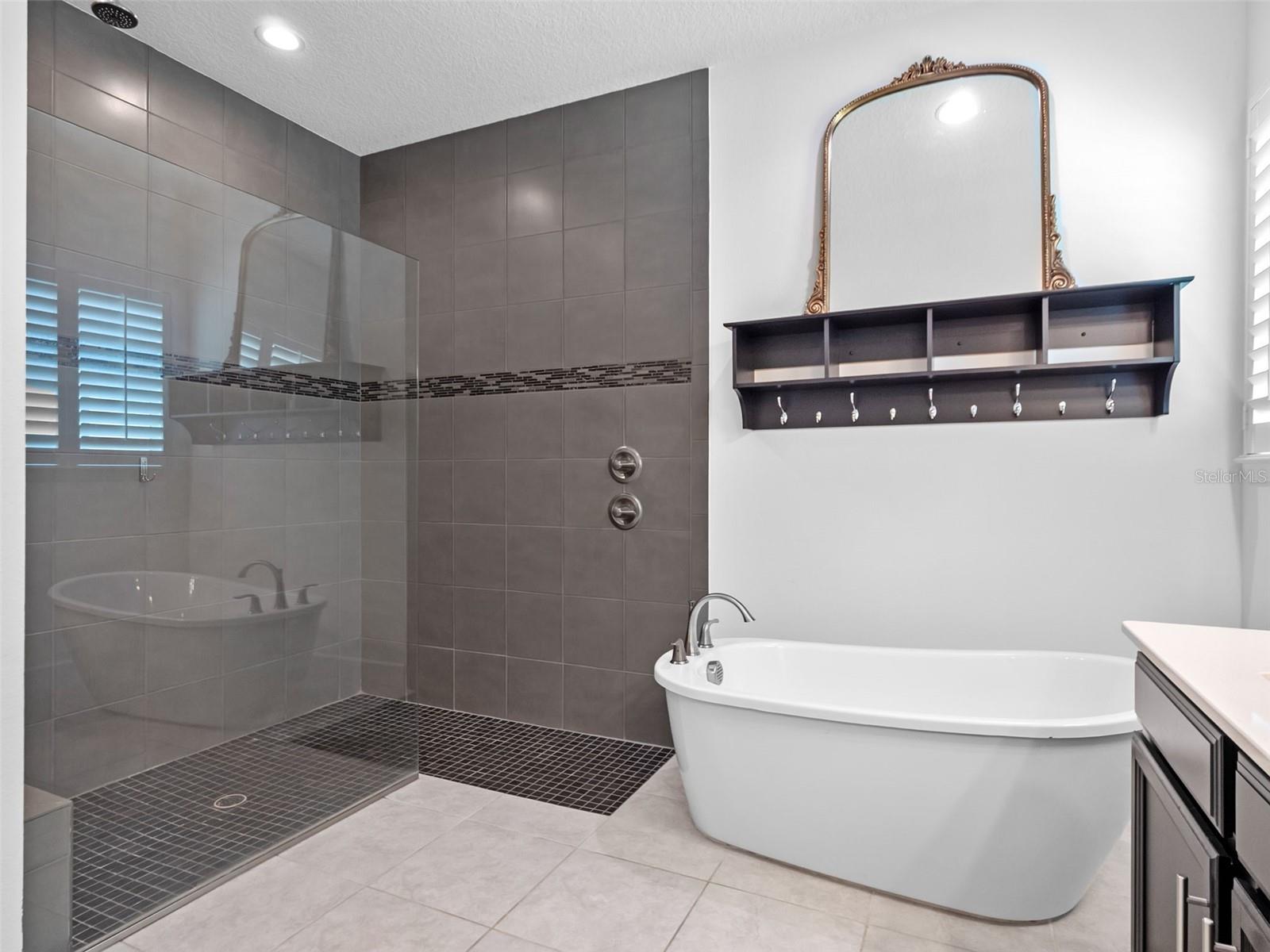 7519 MANDARIN GROVE WAY