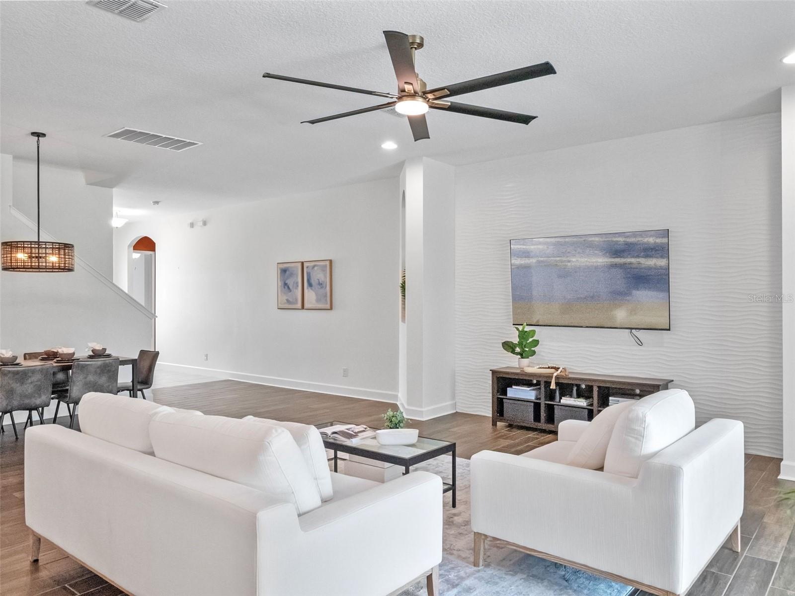 7519 MANDARIN GROVE WAY