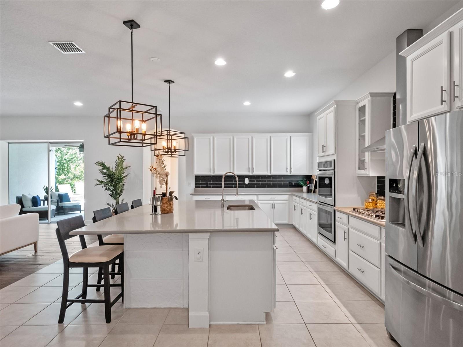 7519 MANDARIN GROVE WAY