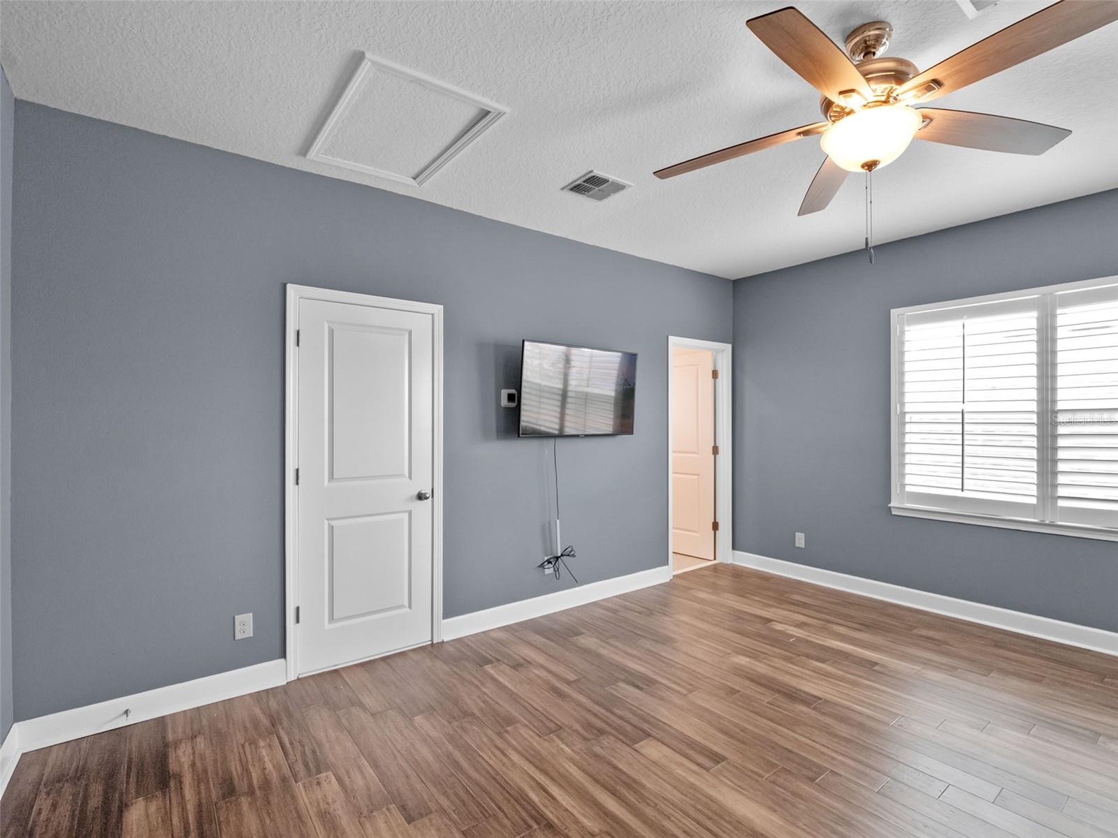 7519 MANDARIN GROVE WAY