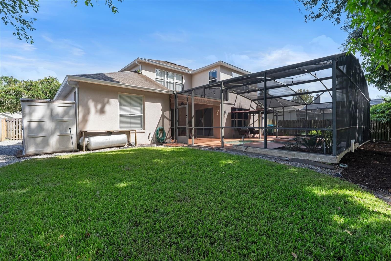 355 TWELVE OAKS DR