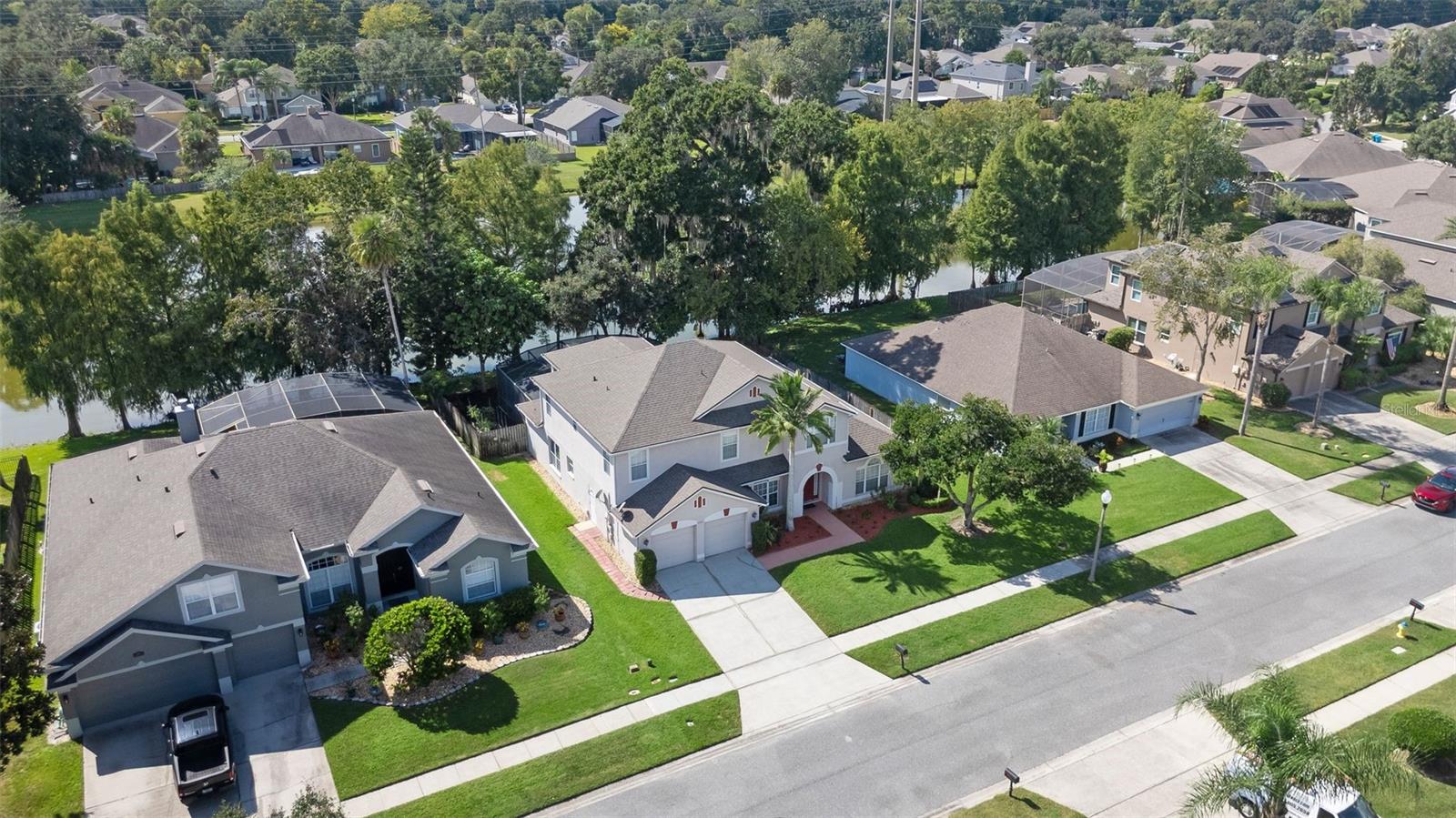 355 TWELVE OAKS DR