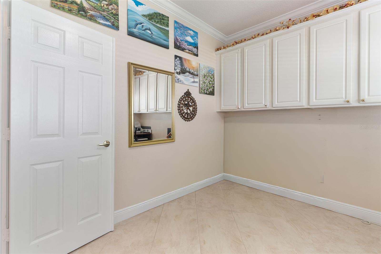 355 TWELVE OAKS DR