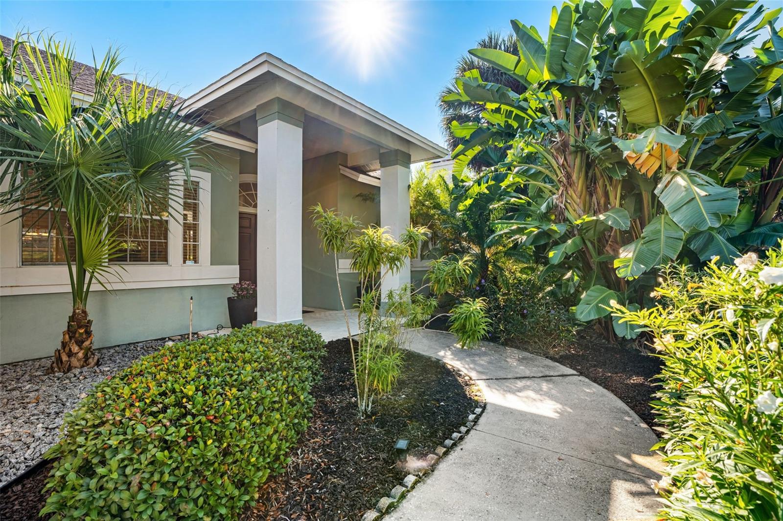 8449 ISLAND PALM CIR