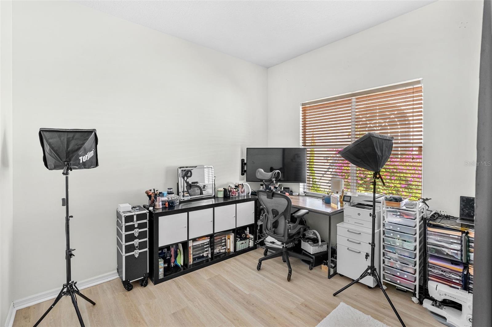 8449 ISLAND PALM CIR