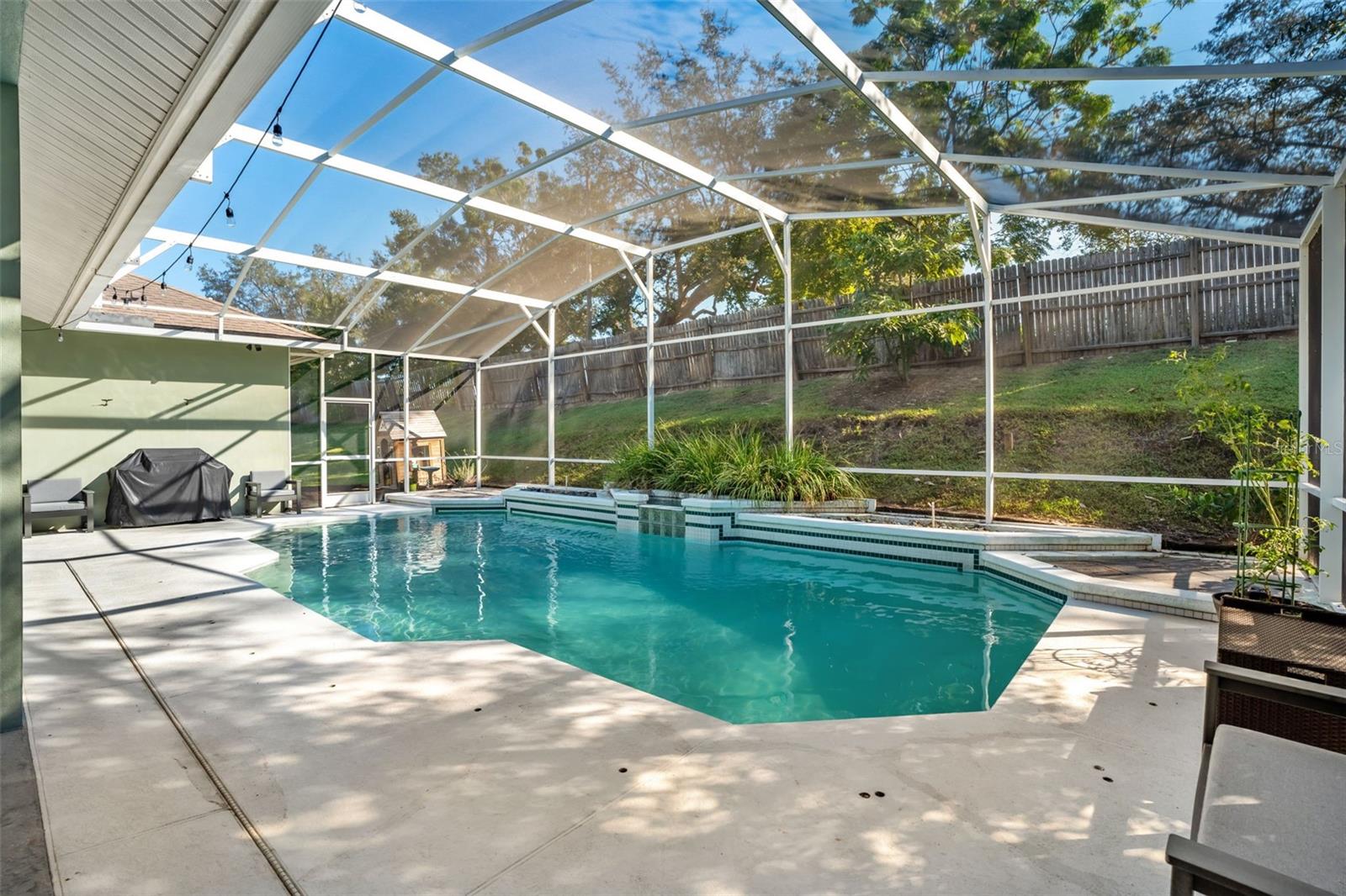 8449 ISLAND PALM CIR