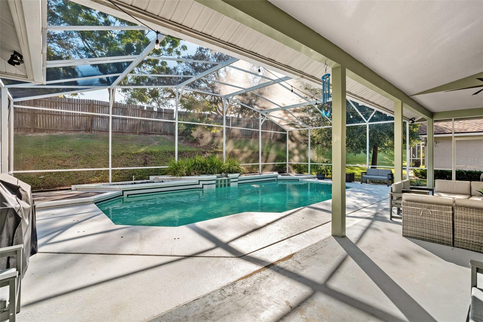 8449 ISLAND PALM CIR