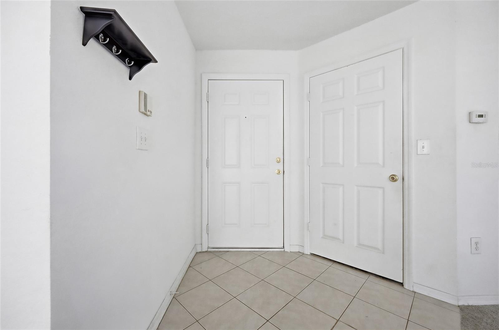 5447 VINELAND RD #1205