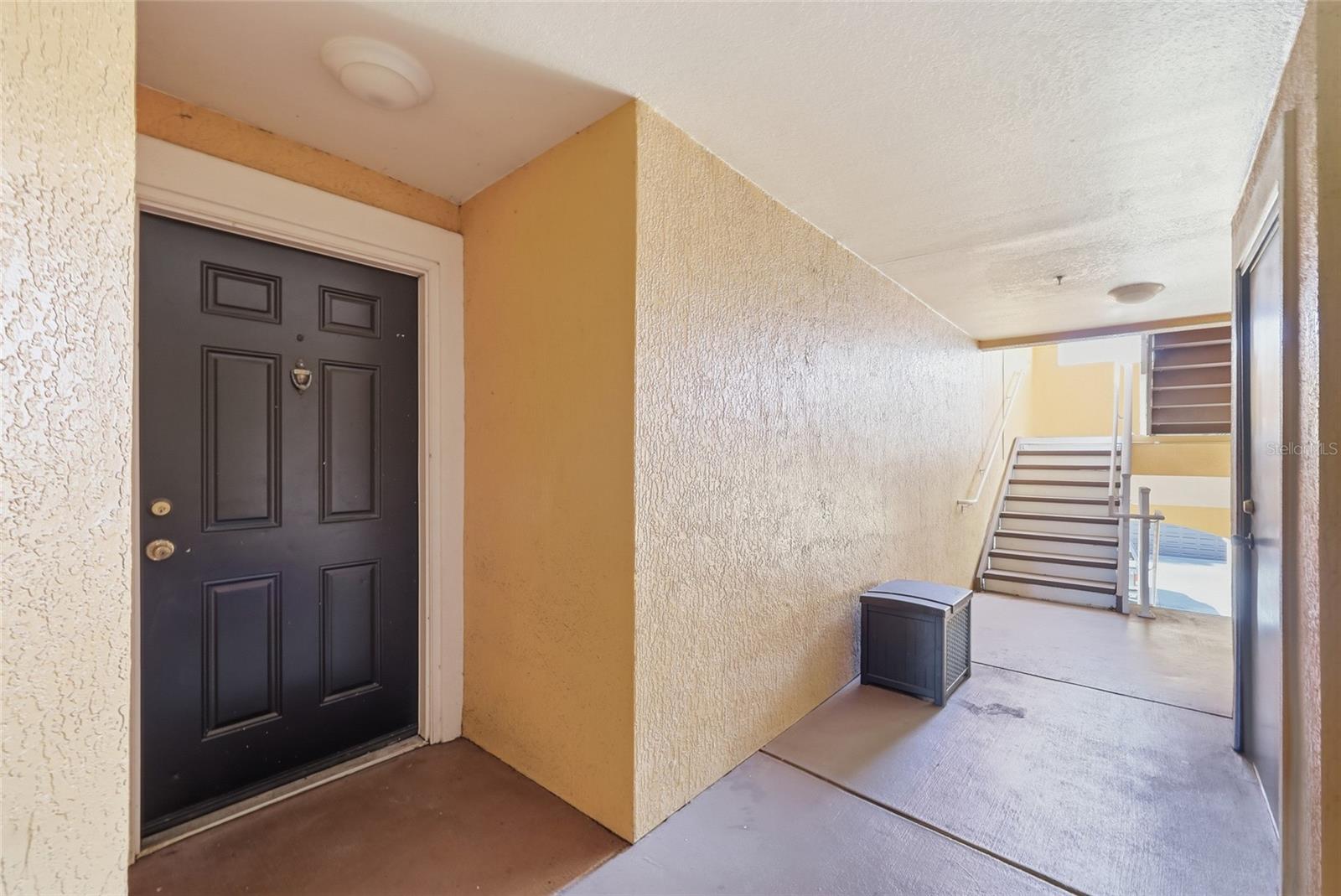 5447 VINELAND RD #1205