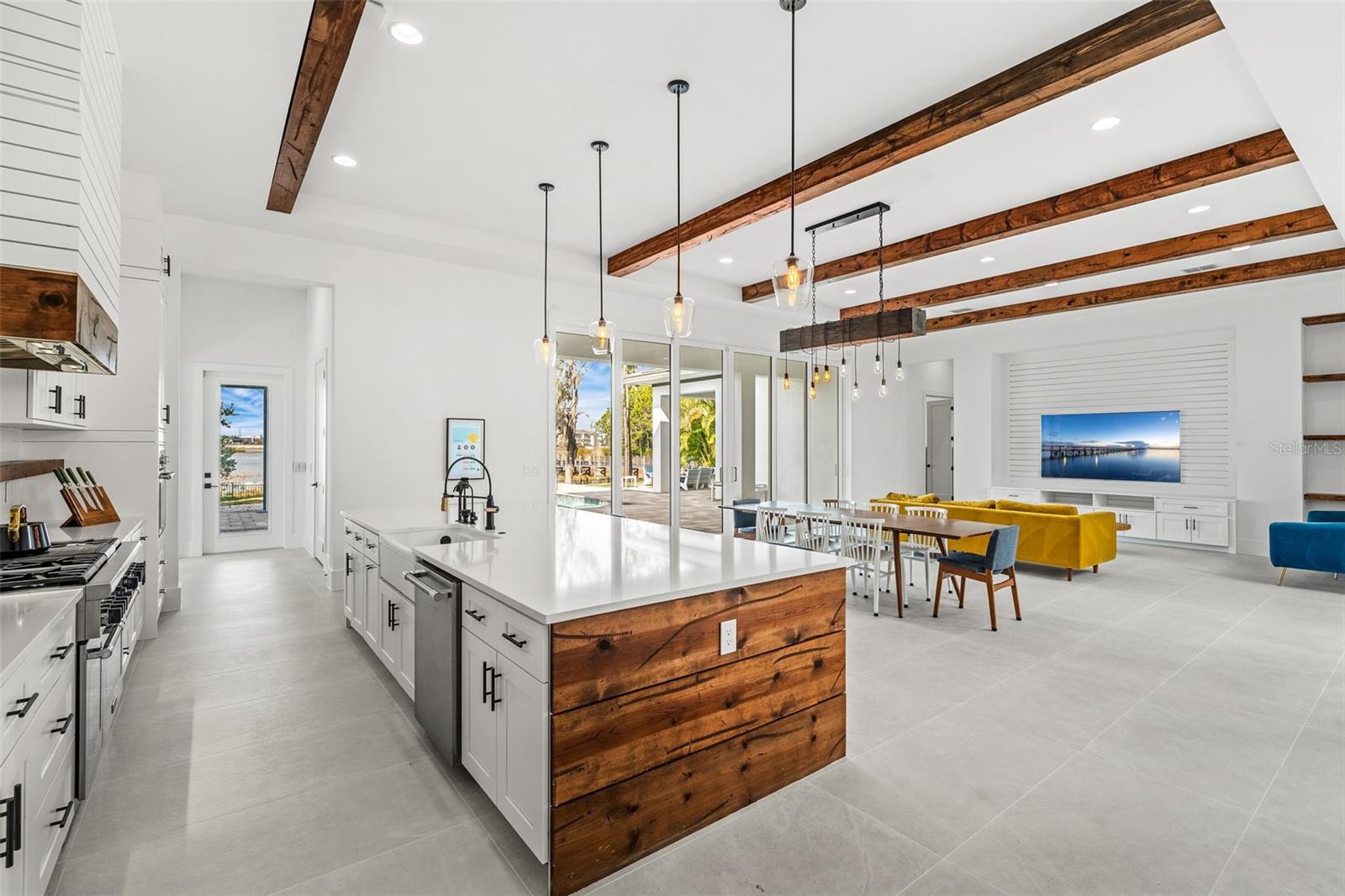 6711 POINT HANCOCK DR