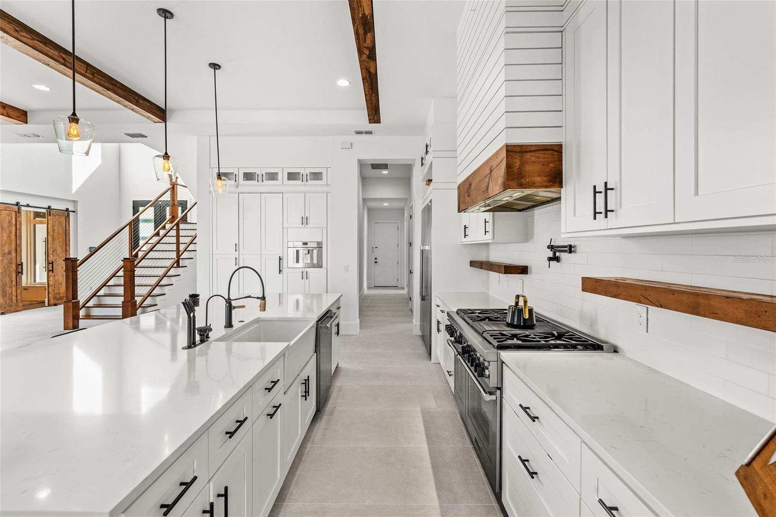 6711 POINT HANCOCK DR