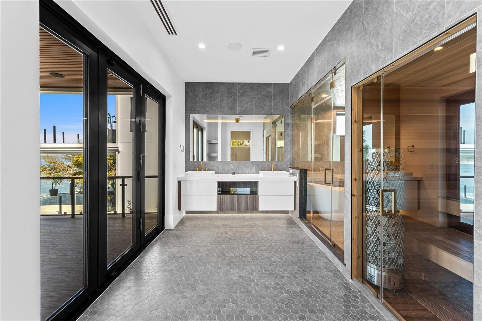 1194 N PENINSULA AVE