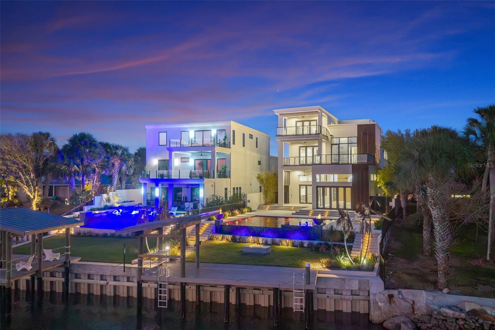 1194 N PENINSULA AVE