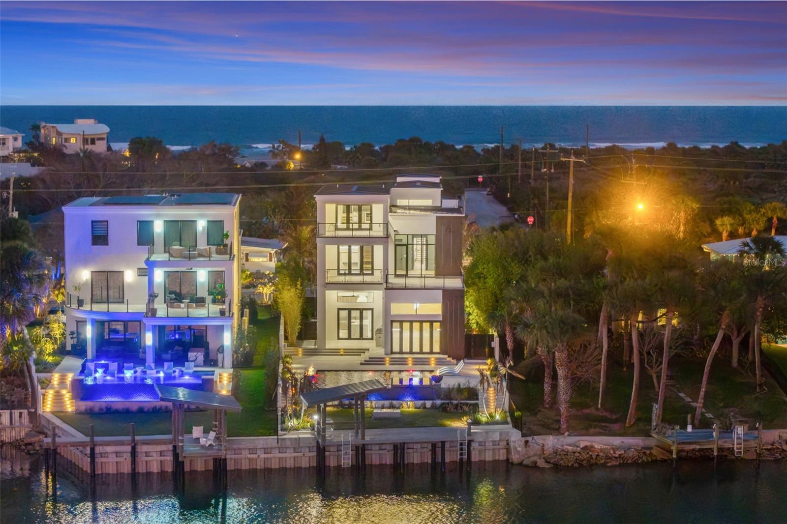 1194 N PENINSULA AVE