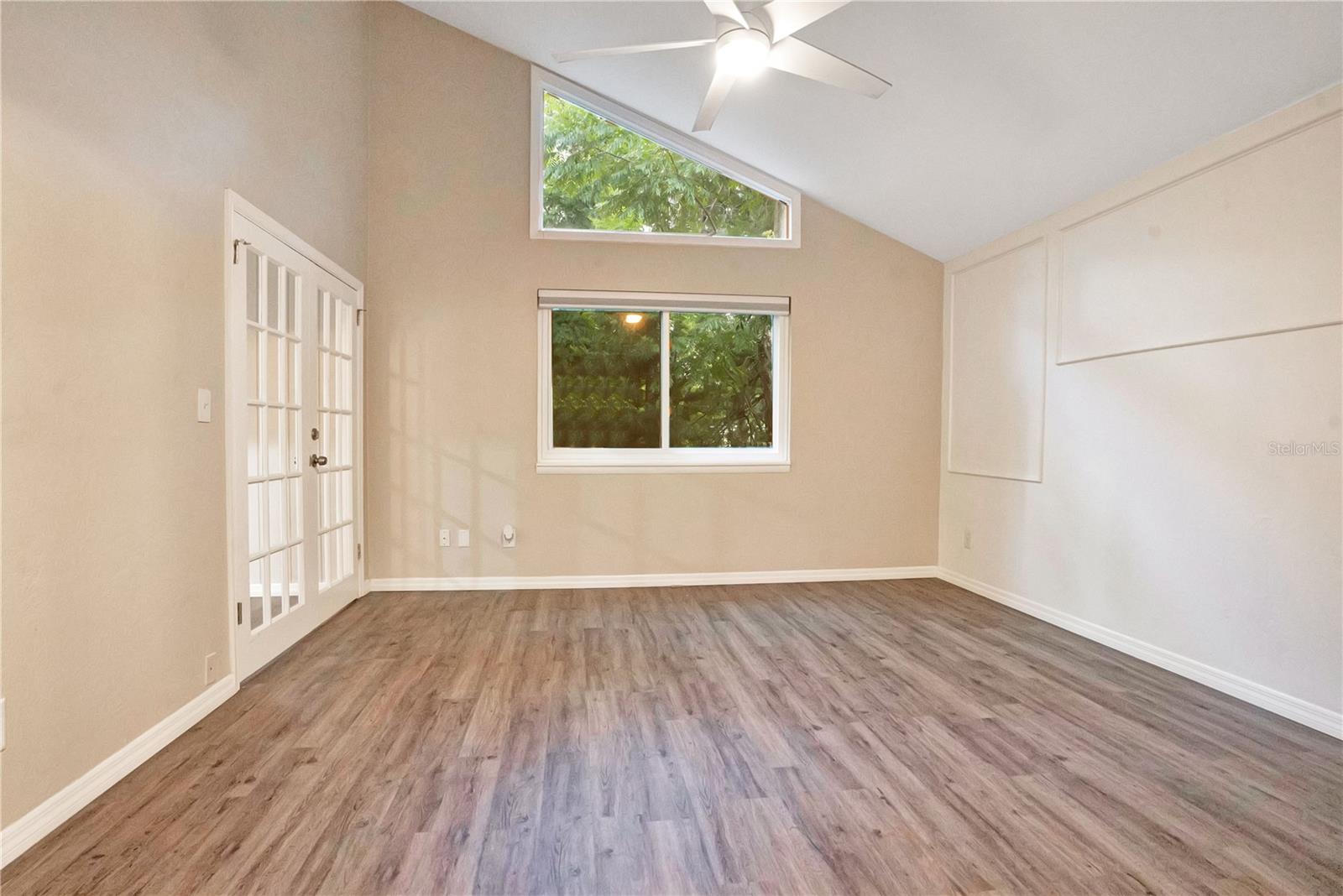 16 RAINTREE CT