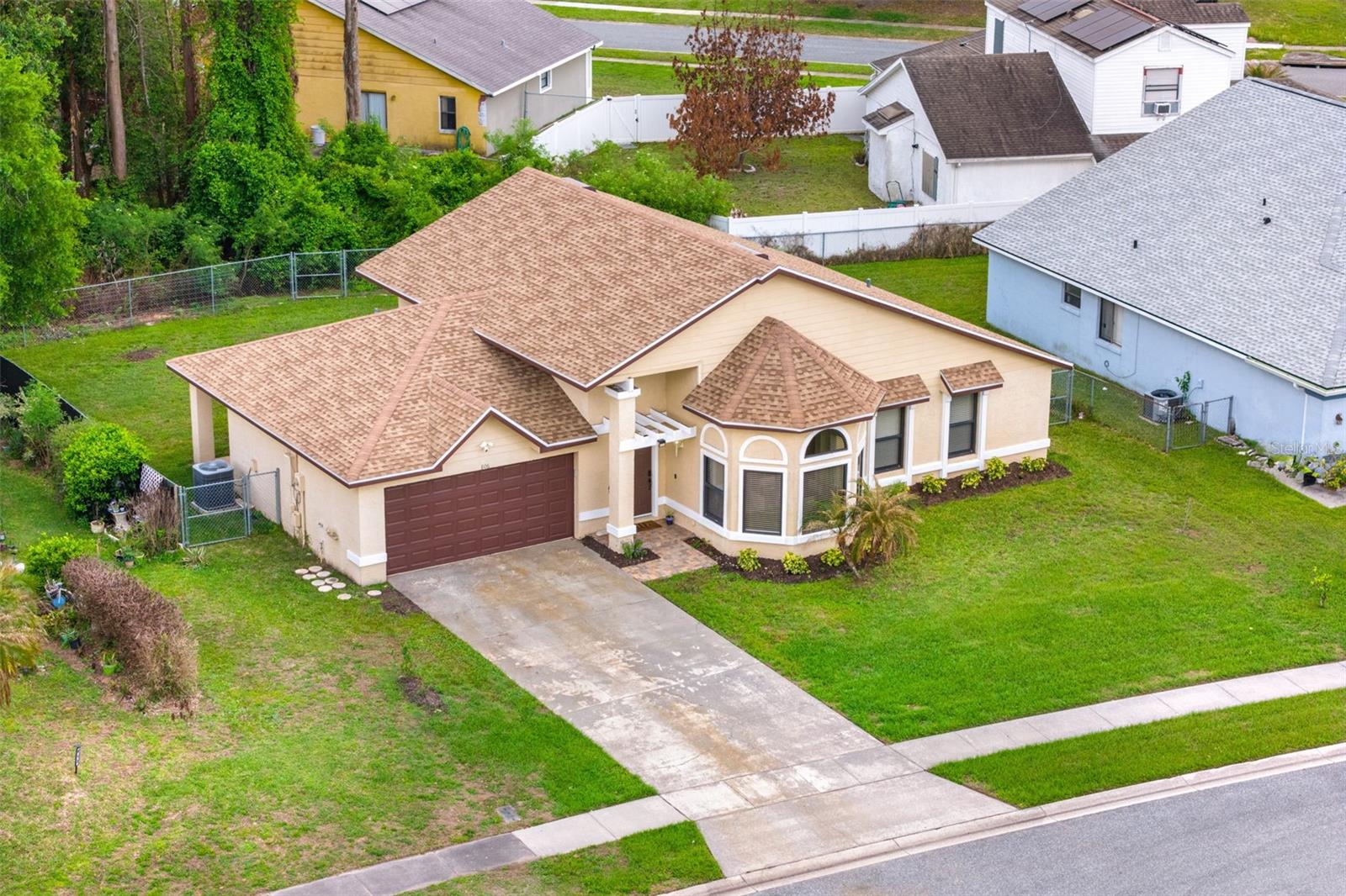 806 VERMONT WOODS LN