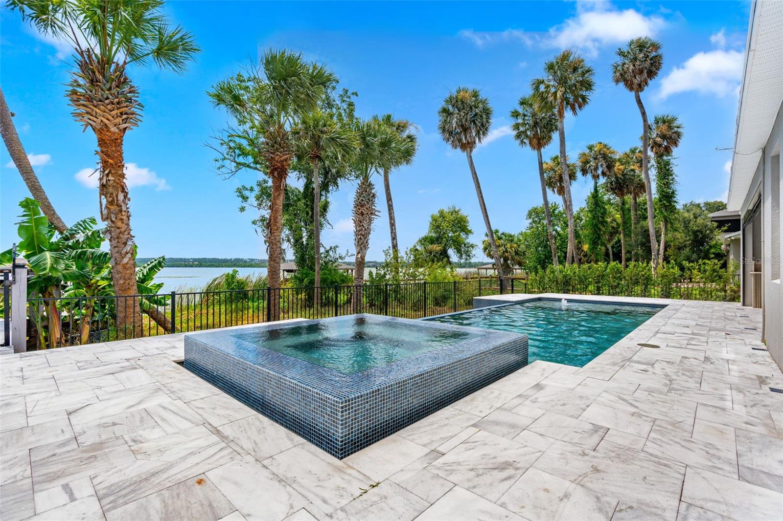 1144 HULL ISLAND DR