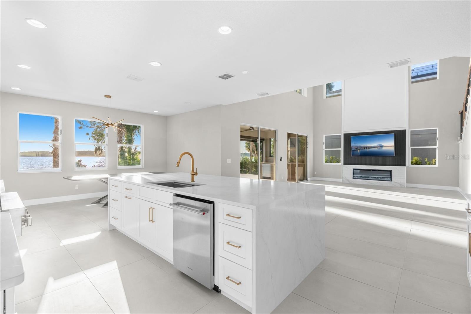 1144 HULL ISLAND DR
