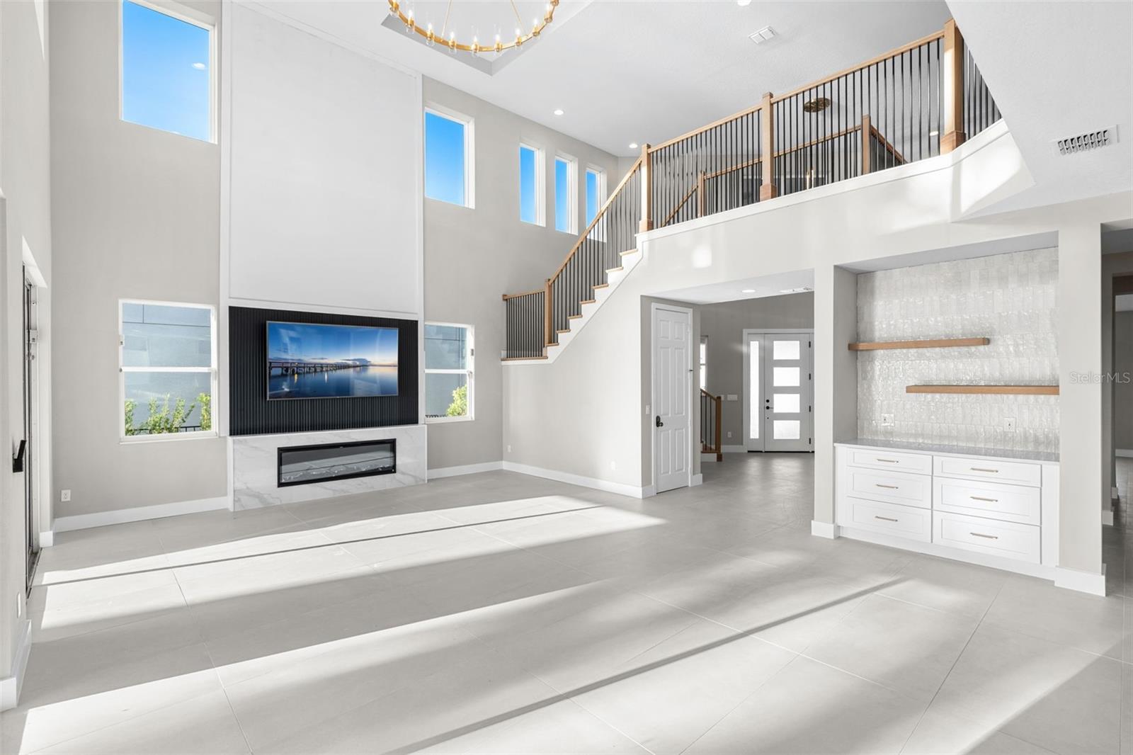 1144 HULL ISLAND DR