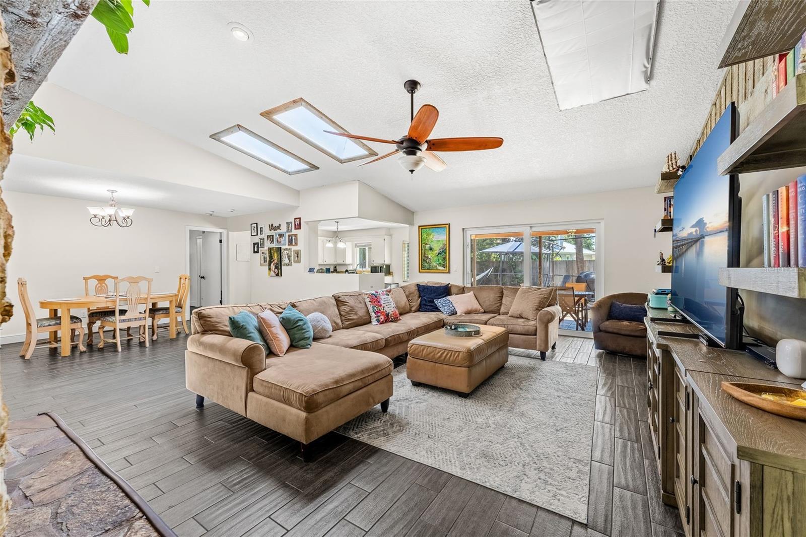 4053 COOL WATER CT