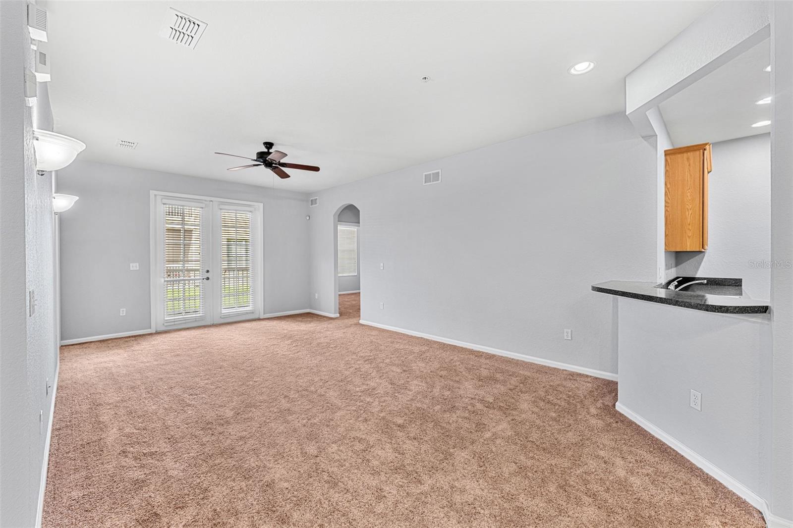 3341 WHITESTONE CIR #108