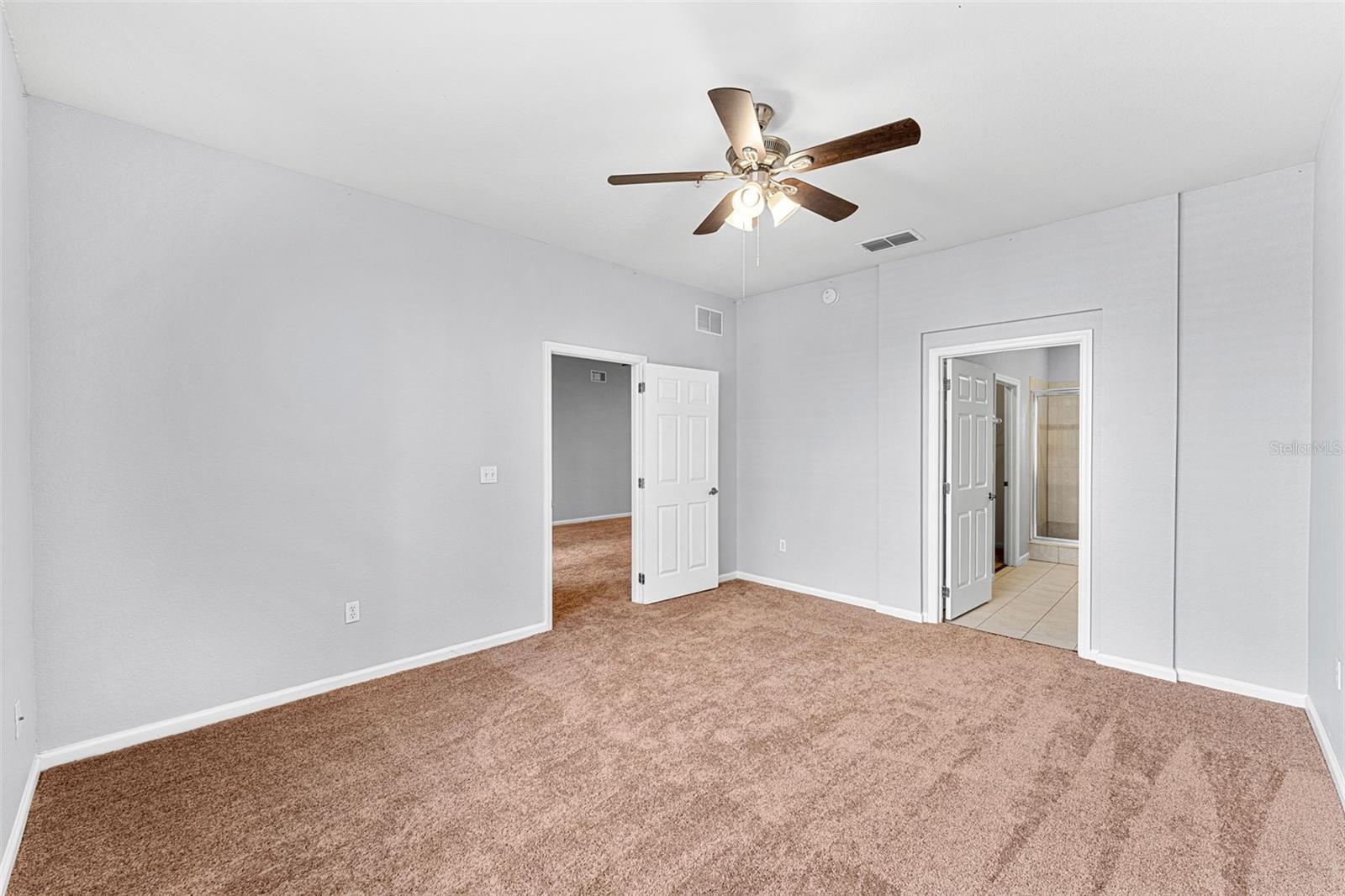 3341 WHITESTONE CIR #108